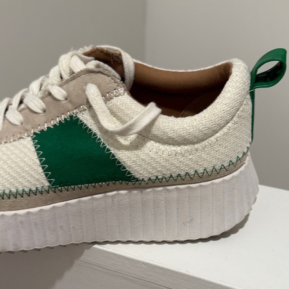 Zodiac Cream and Green Platform Sneakers - Picture 7 of 9